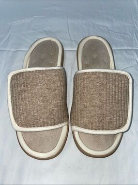 ISOTONER MEMORY FOAM ADJUSTABLE SLIDES FTL-06-078
